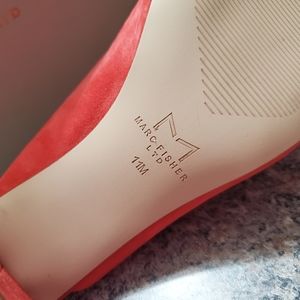 MARC FISHER SZ 11 ORANGE SUEDE MULES